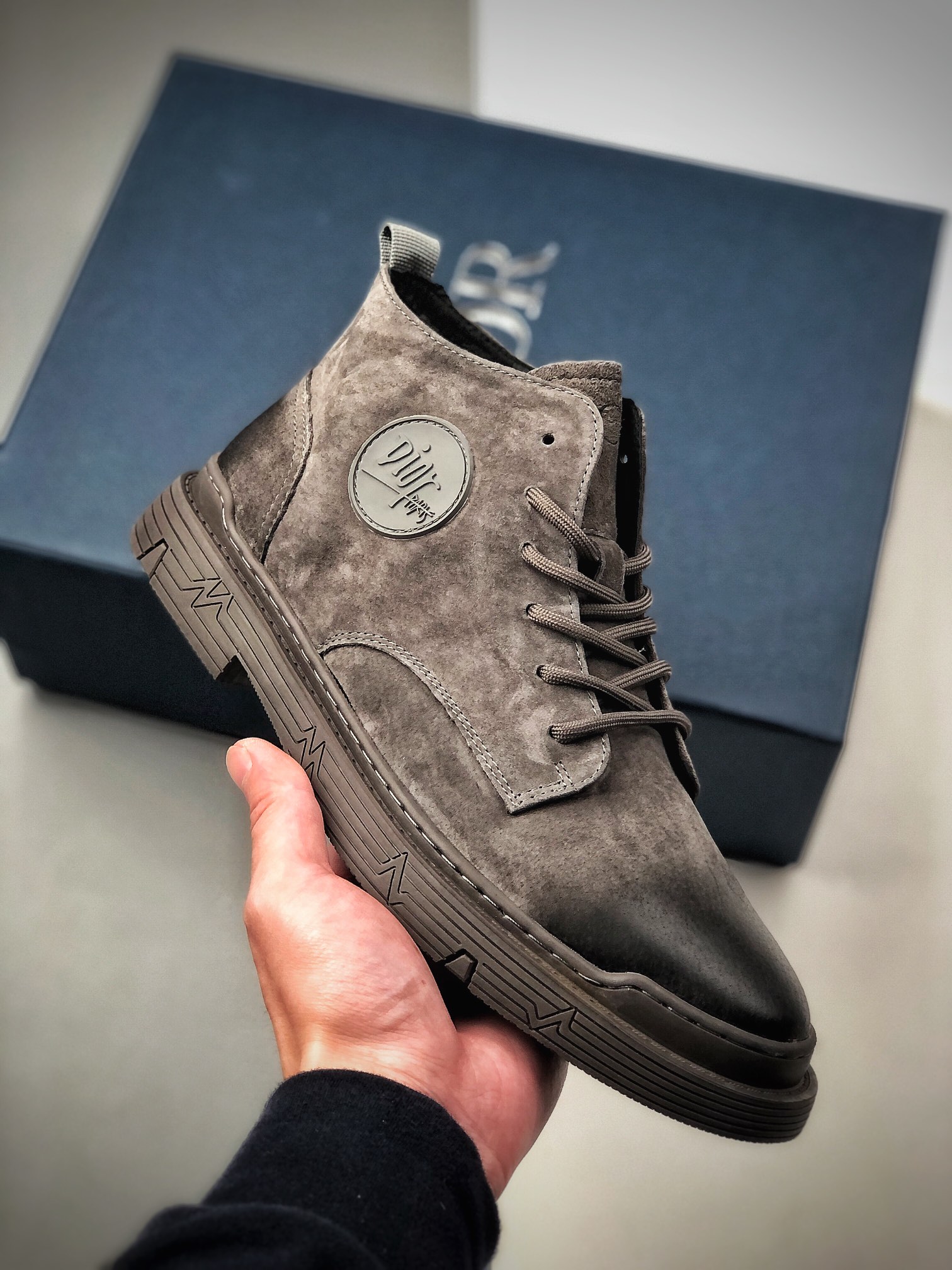 320  DIOR迪奥新款 Dior Explorer 及踝靴于登山鞋款式中融入高订元素