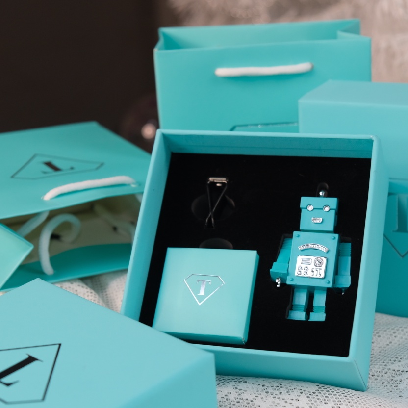 Tiffany Robot Car Fragrance Diffuser - Comprehensive 3