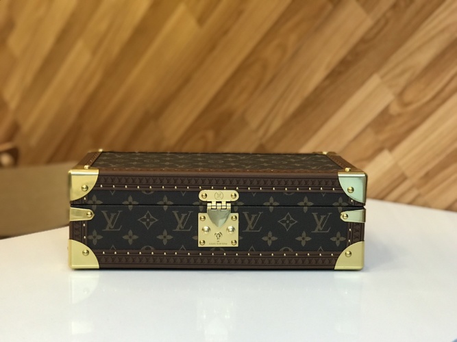 Louis Vuitton Monogram Canvas 8-Watch Case Box Brown 1 Louis Vuitton Monogram Canvas 8-Watch Case Box Brown