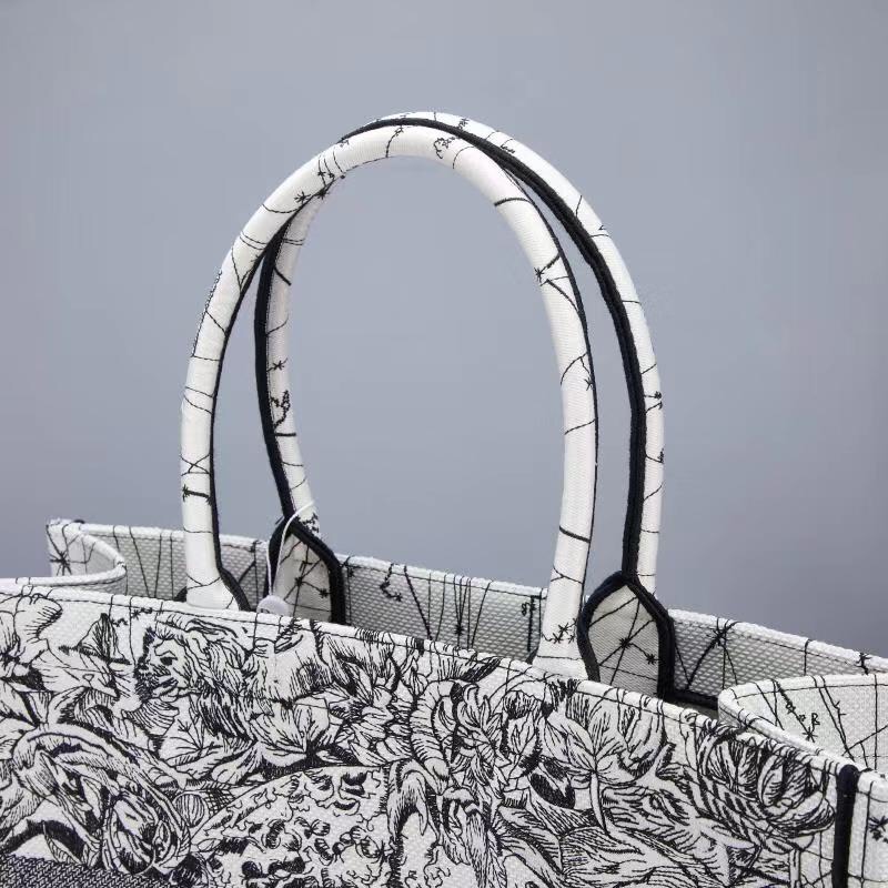 Dior /320 Book Tote 手袋