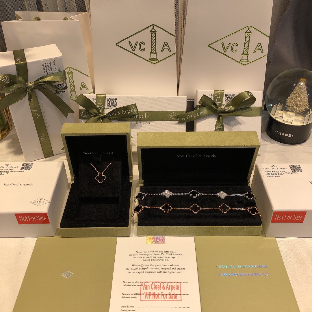 Van Cleef & Arpels VCA梵克雅宝手链/项链套装