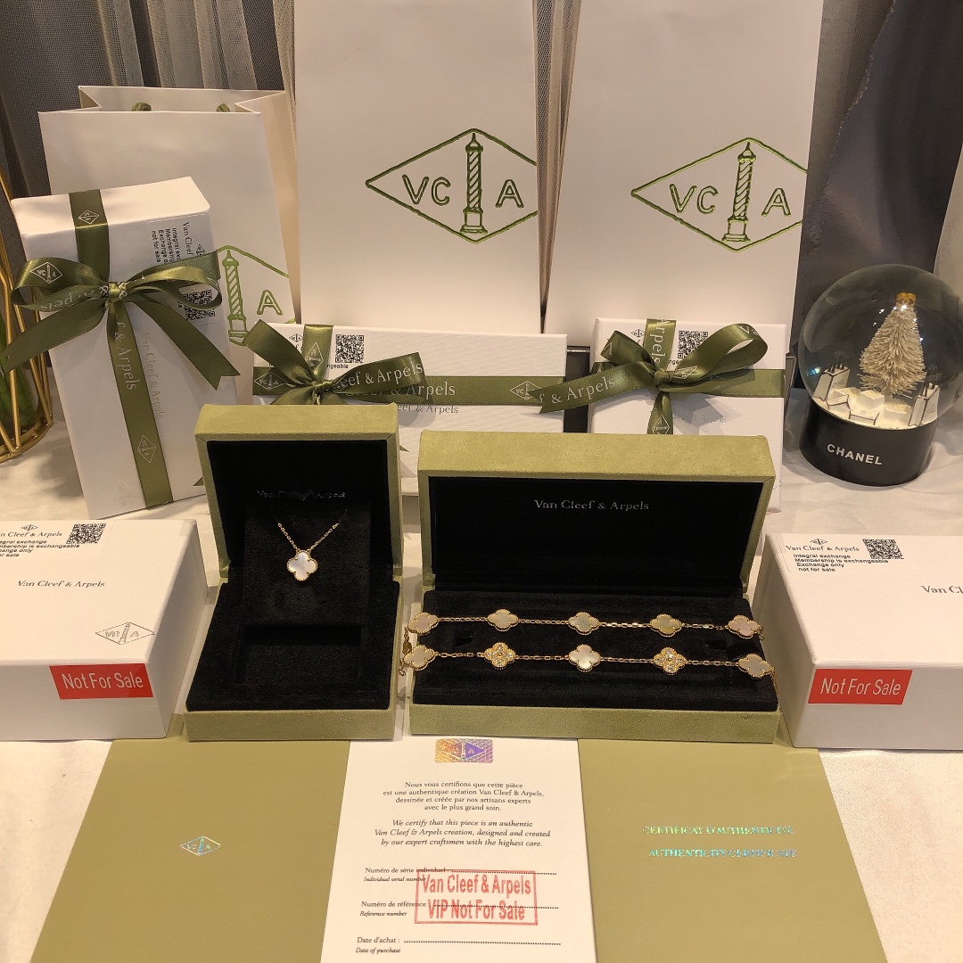 Van Cleef & Arpels VCA梵克雅宝手链/项链套装