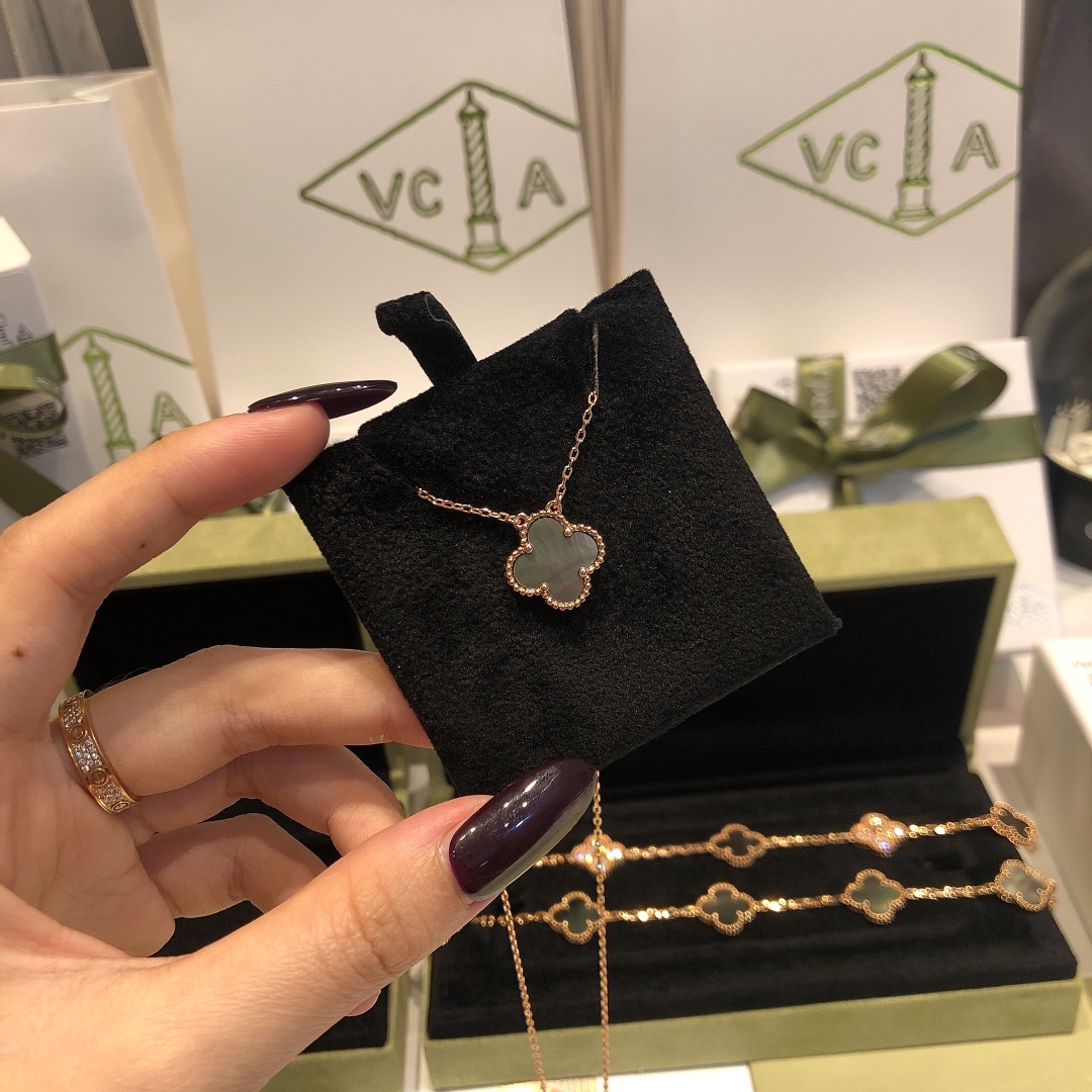 Van Cleef & Arpels VCA梵克雅宝手链/项链套装