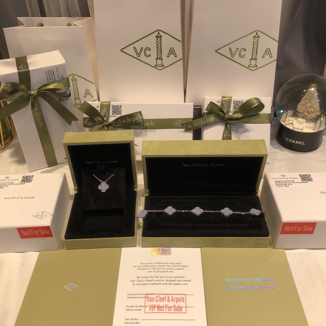 Van Cleef & Arpels VCA梵克雅宝手链/项链套装