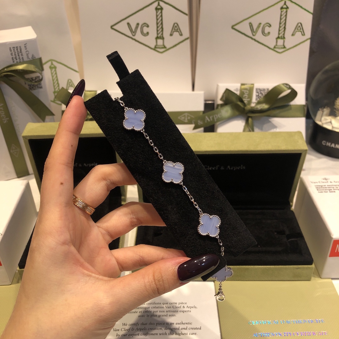 Van Cleef & Arpels VCA梵克雅宝手链/项链套装