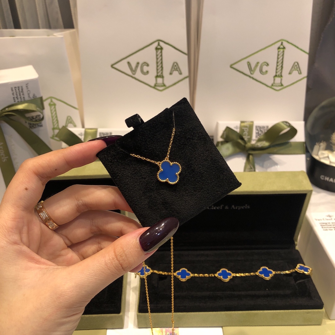 Van Cleef & Arpels VCA梵克雅宝手链/项链套装