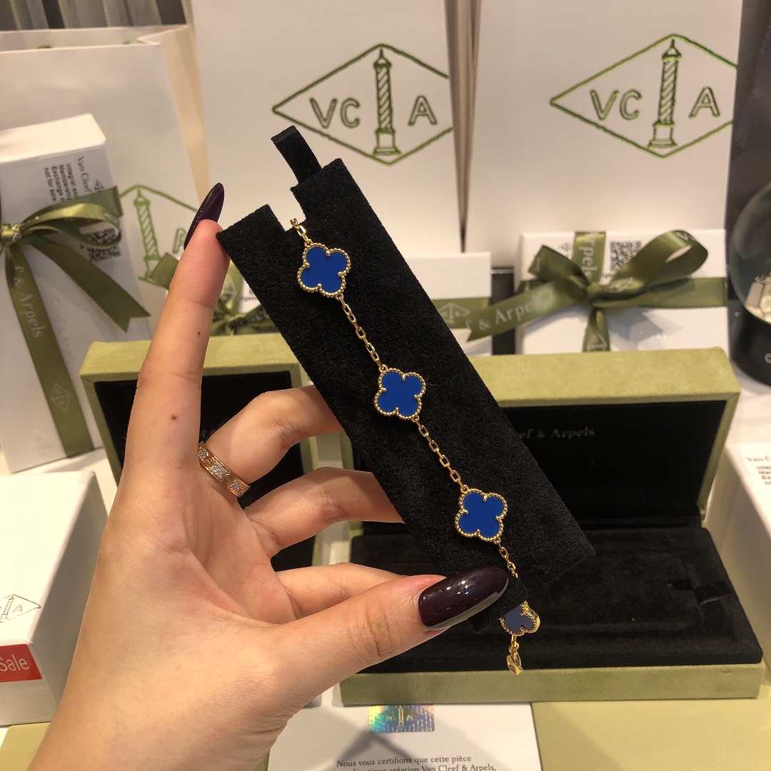 Van Cleef & Arpels VCA梵克雅宝手链/项链套装