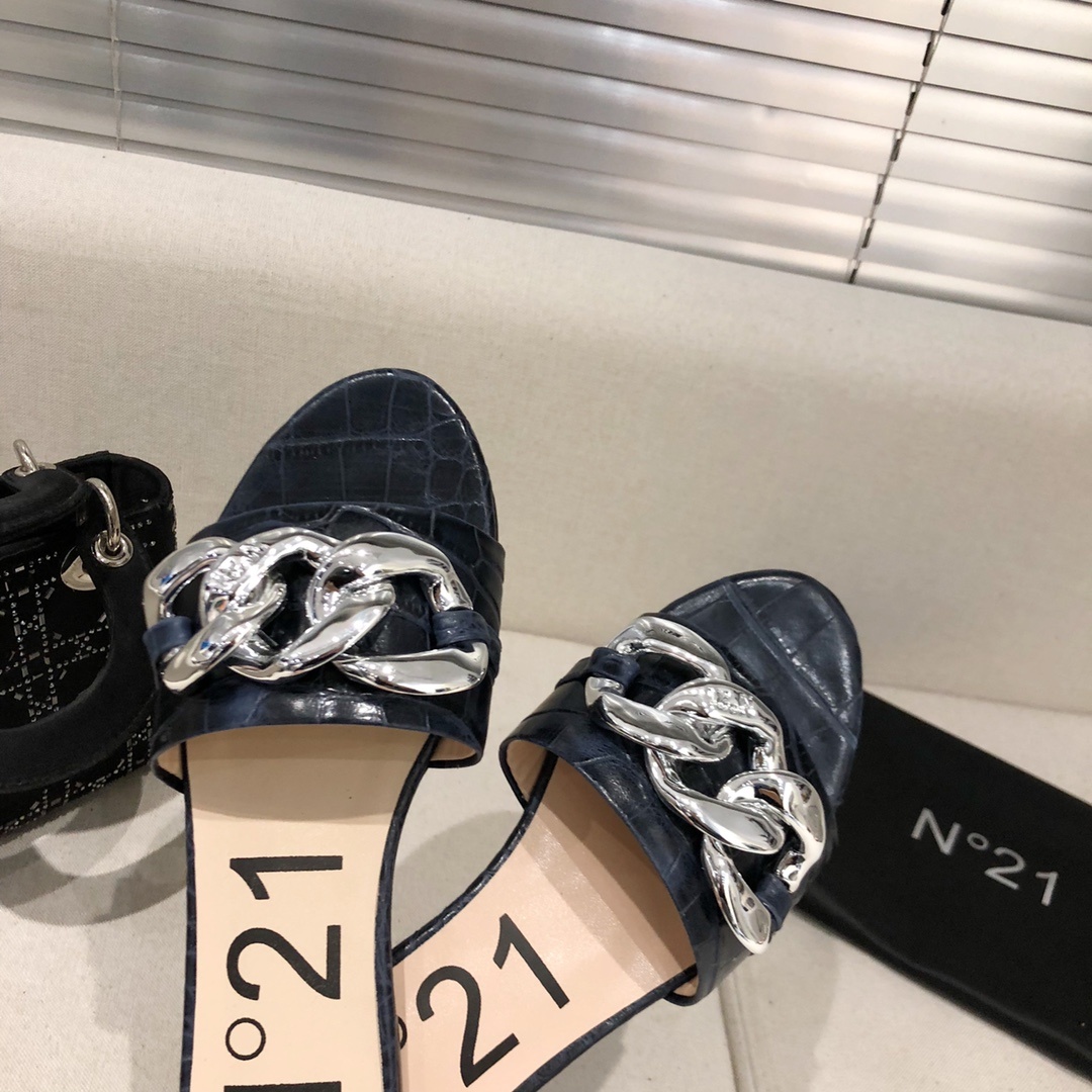 N212021春小众的一个意大利品牌