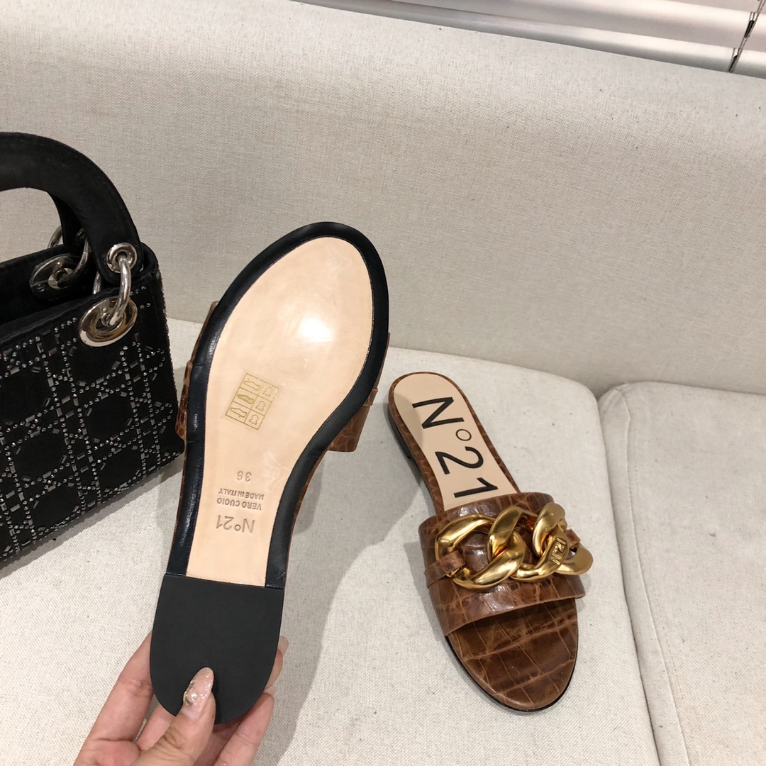 N212021春小众的一个意大利品牌
