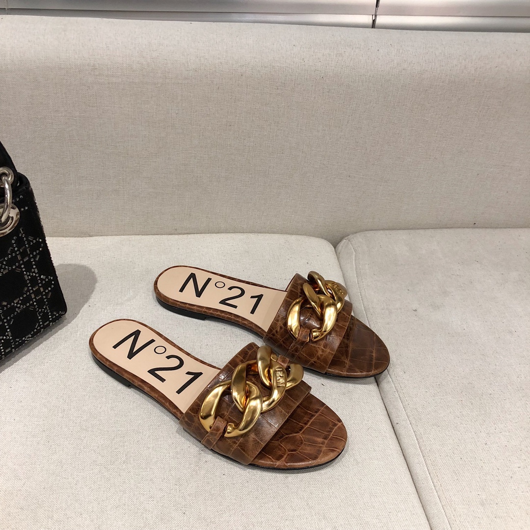 N212021春小众的一个意大利品牌