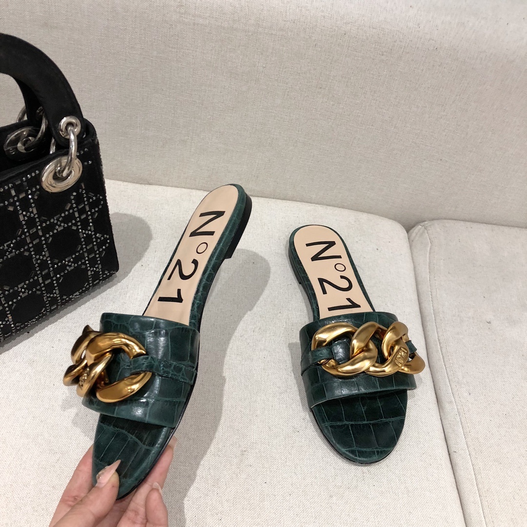 N212021春小众的一个意大利品牌