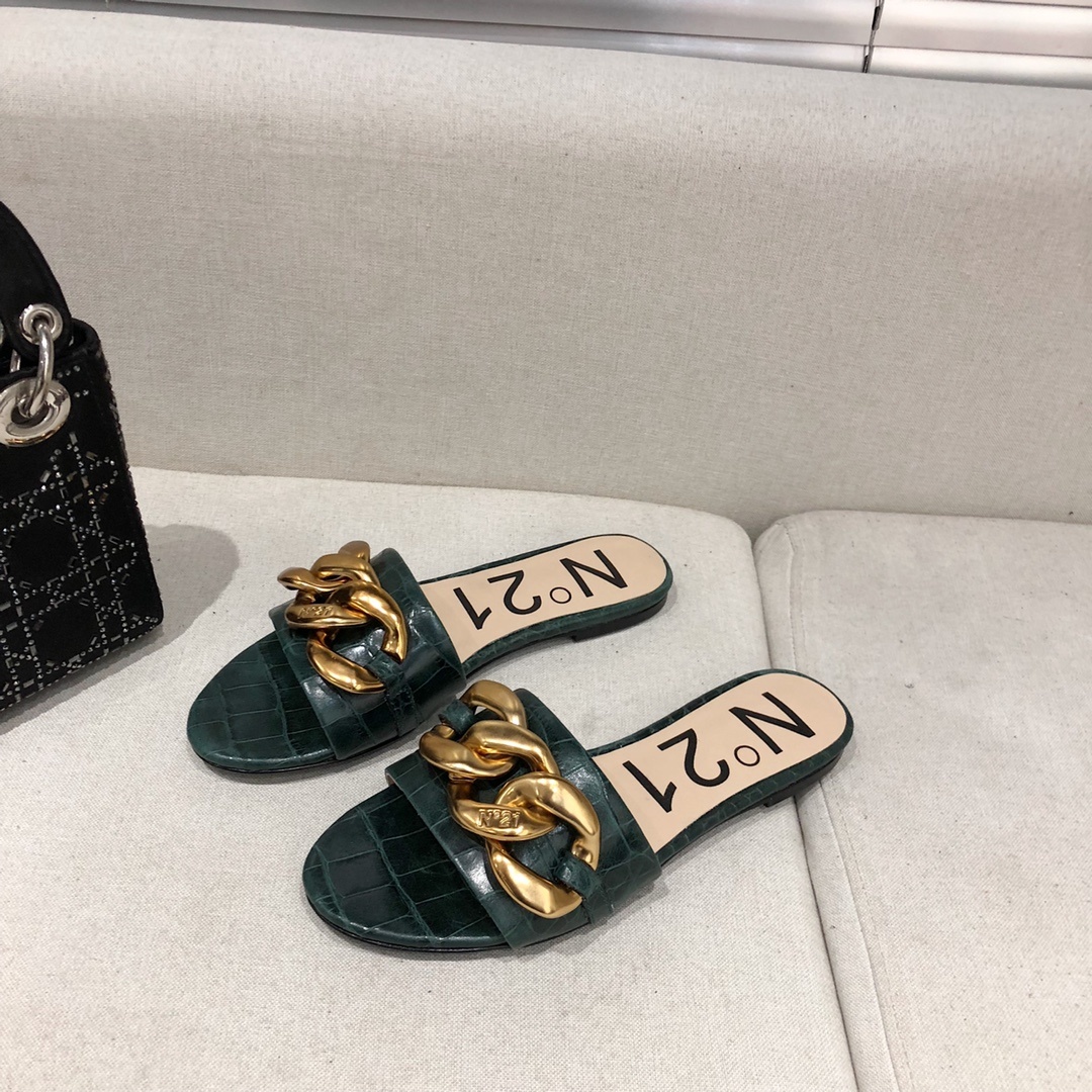 N212021春小众的一个意大利品牌