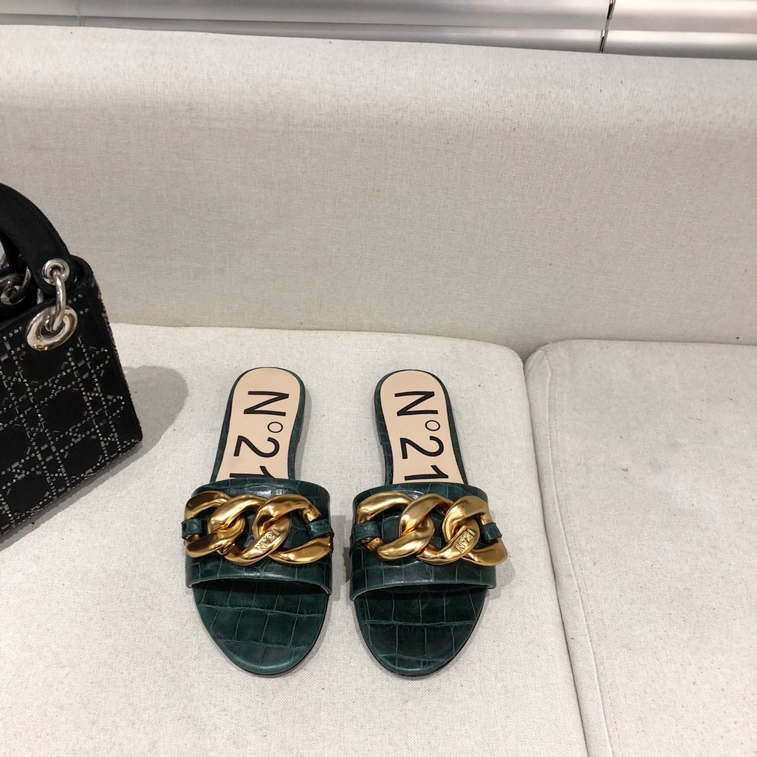 N212021春小众的一个意大利品牌