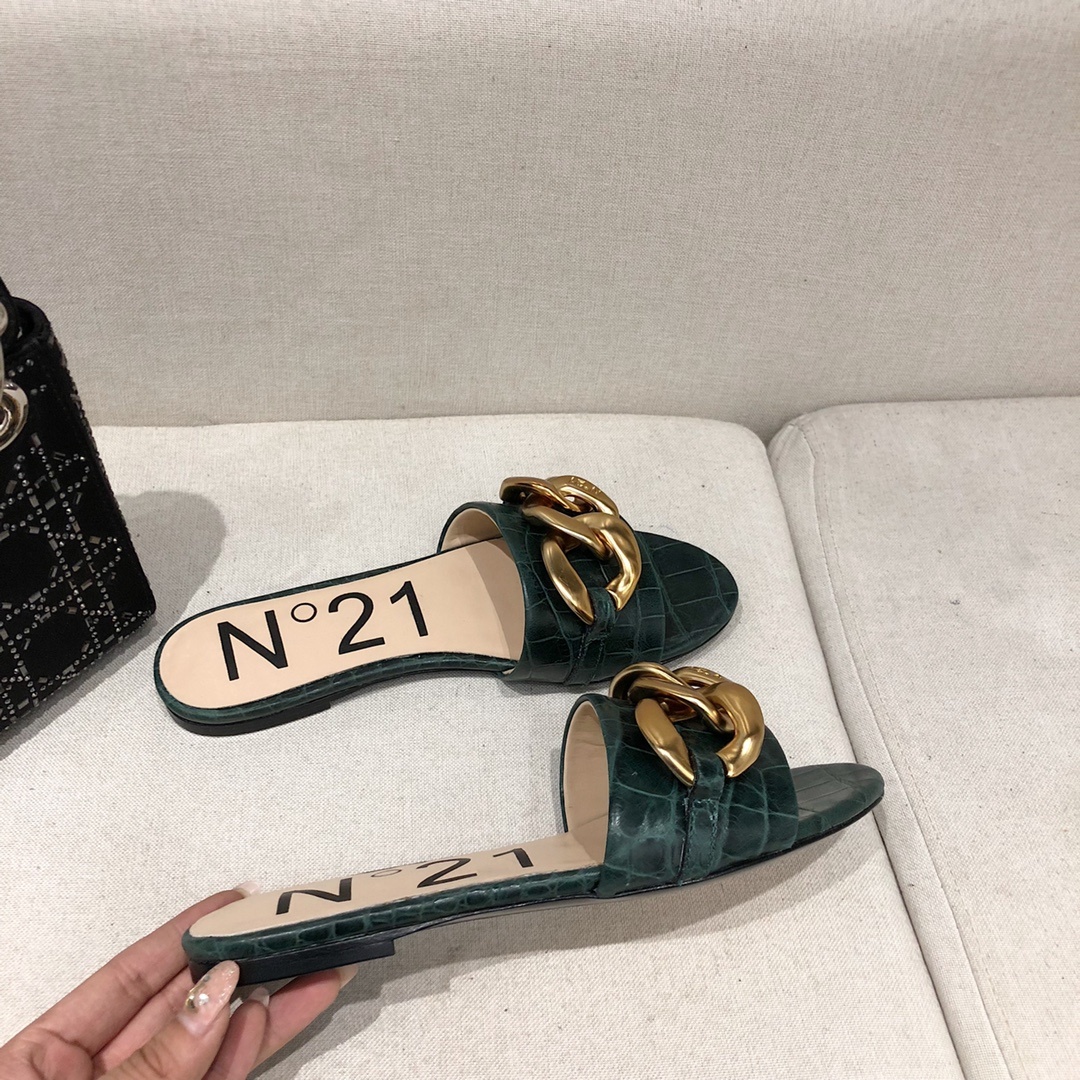 N212021春小众的一个意大利品牌