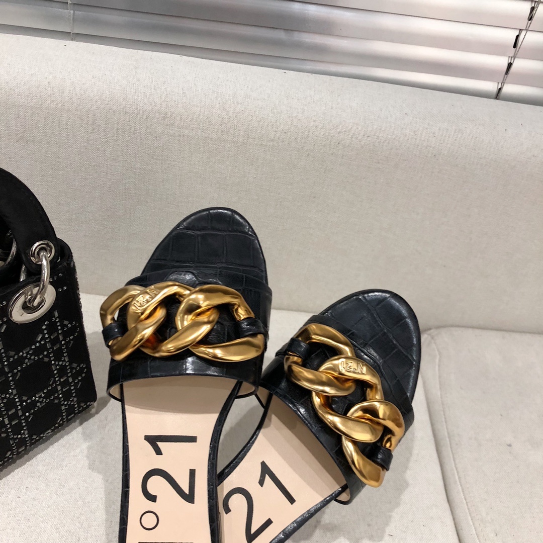 N212021春小众的一个意大利品牌