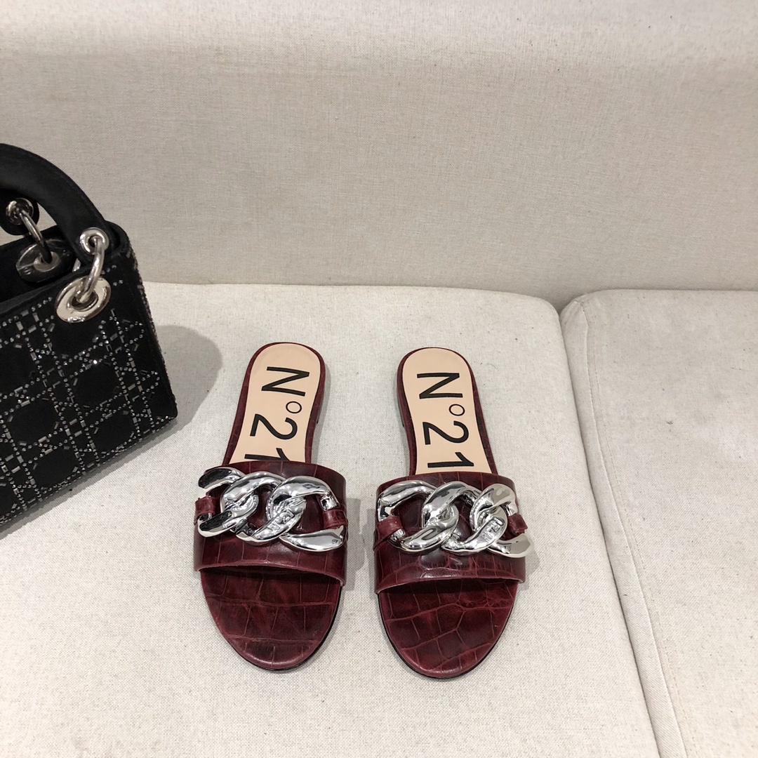 N212021春小众的一个意大利品牌
