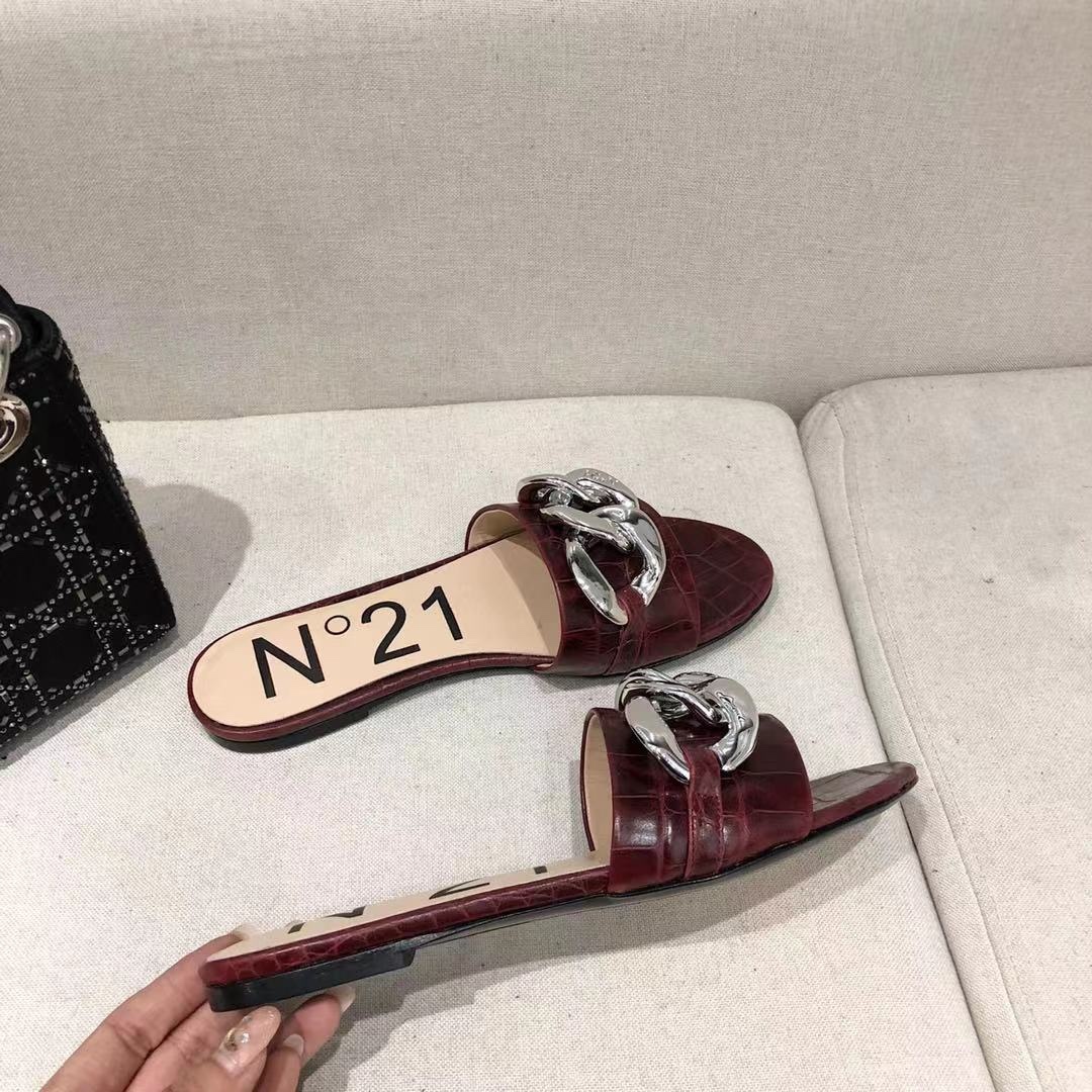 N212021春小众的一个意大利品牌