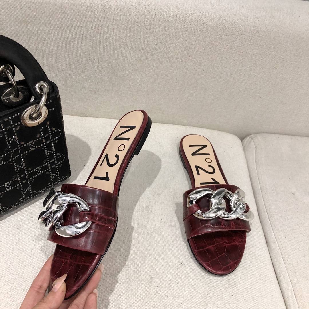 N212021春小众的一个意大利品牌