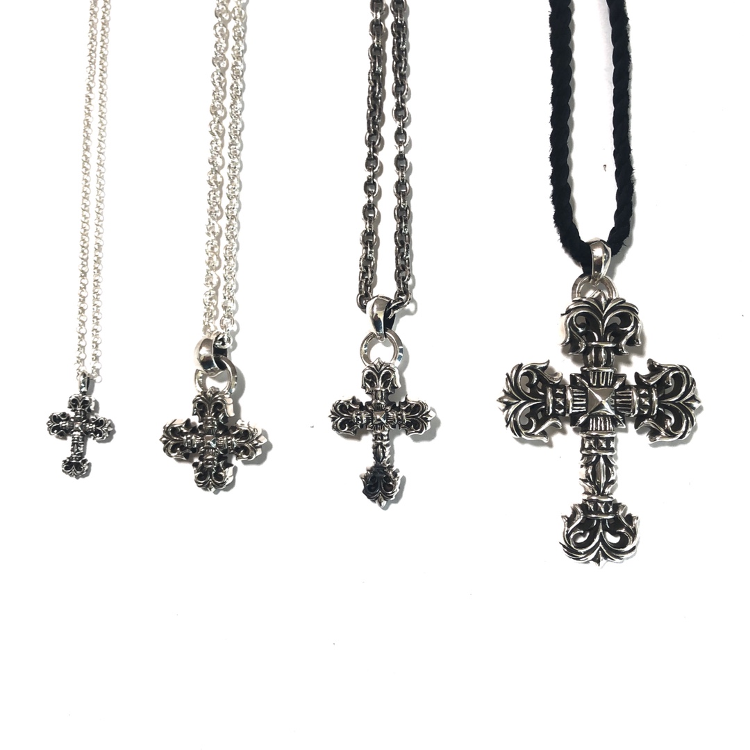 Chrome Hearts 𝐂𝐡𝐫𝐨𝐦𝐞 𝐡𝐞𝐚𝐫𝐭𝐬 克罗心项链