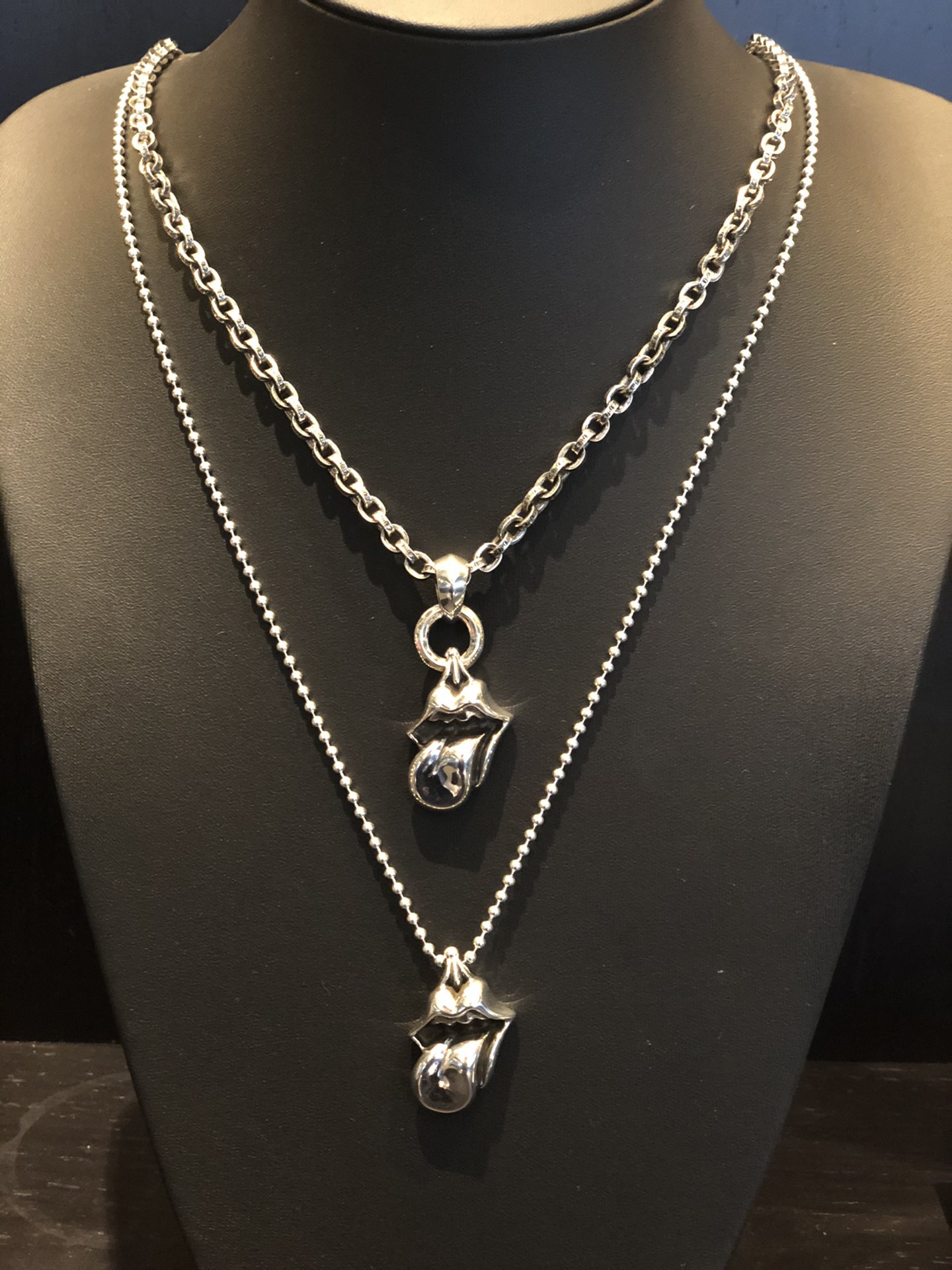 Chrome Hearts 𝐂𝐡𝐫𝐨𝐦𝐞 𝐡𝐞𝐚𝐫𝐭𝐬 克罗心 摇滚舌头项链