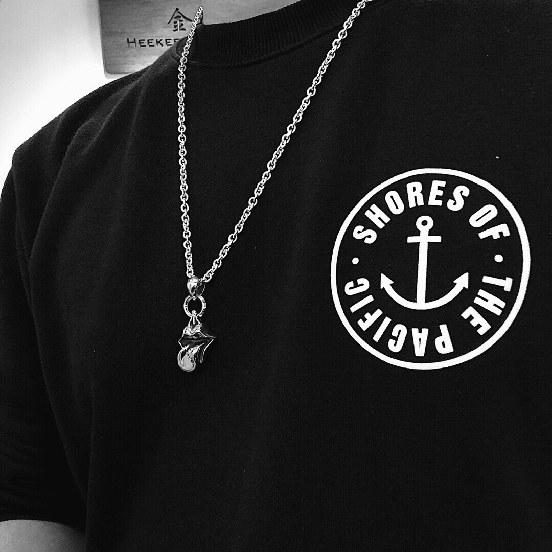 Chrome Hearts 𝐂𝐡𝐫𝐨𝐦𝐞 𝐡𝐞𝐚𝐫𝐭𝐬 克罗心 摇滚舌头项链