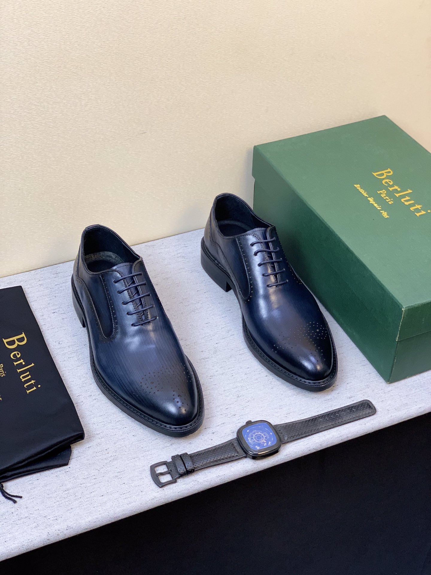 _dlB9si8L1cXWzw_ogyIsiVXFBgU3Tq1EoBdOi8w