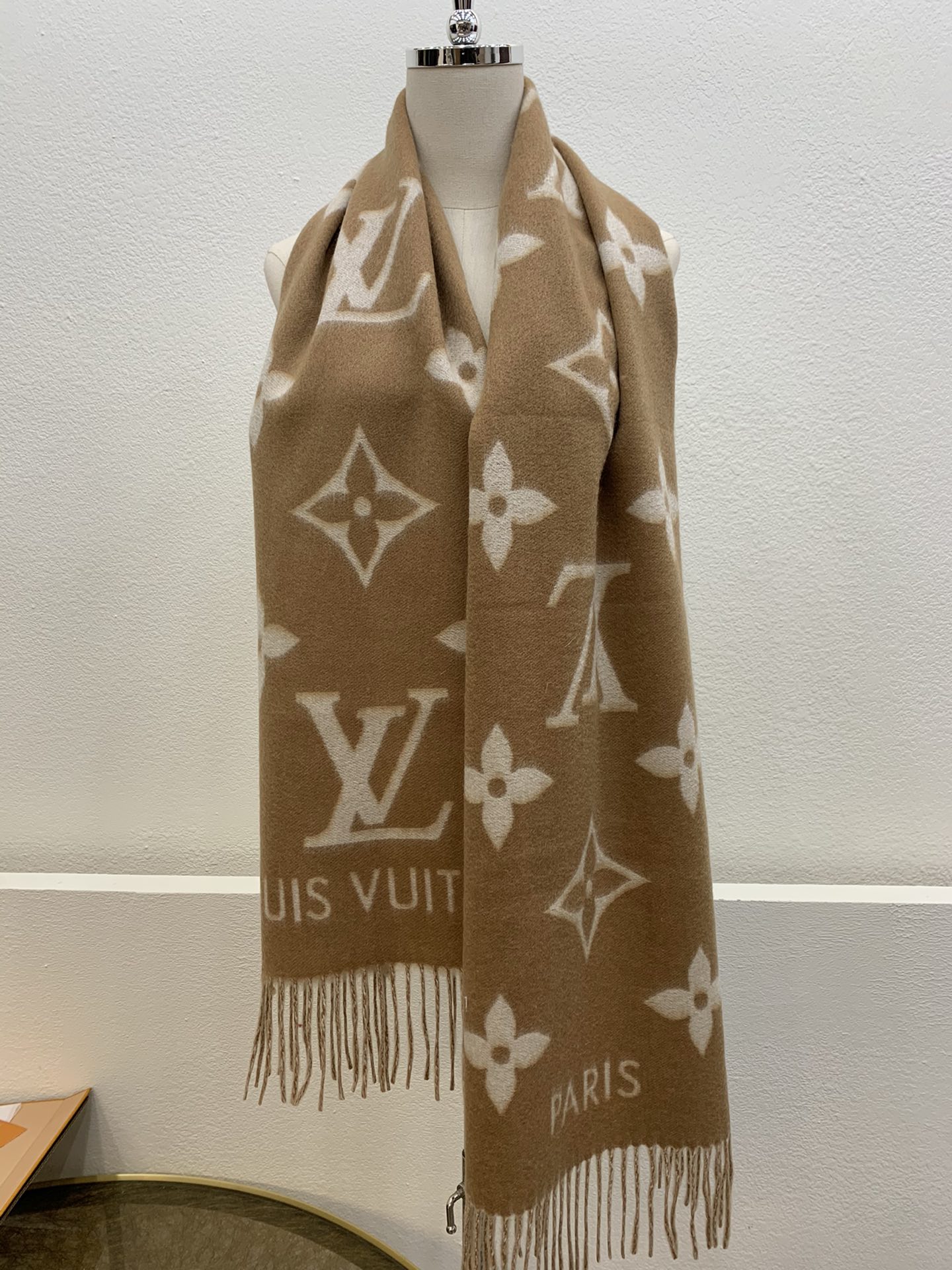 LV路易威登流苏饰边100%羊绒Reykjavik 围巾M75704#M75505#M71040#M71041#M76637#M76067