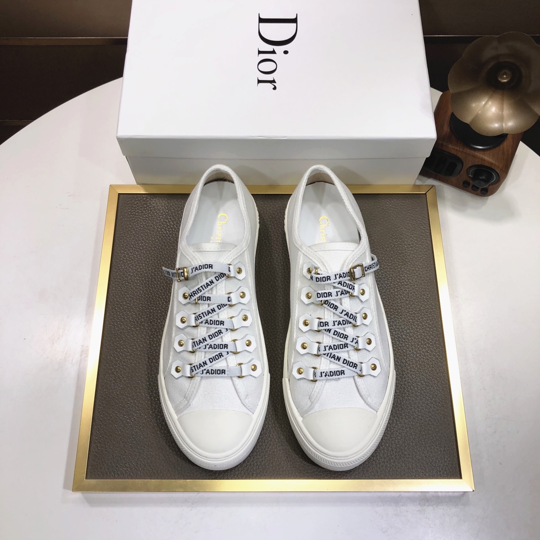 NO:277460,The latest hit on the DIOR official website. The original counter replica. High elastic knitted top layer cowhide fabric original molded bottom. Couple model (35-40 for women) (38-44 for men), dior, cowhide19860909DIOR官网最新爆款.专柜原版复刻.高弹针织拼搭头层牛皮面料原版开模大底.情侣款（女款35-40码）（男款 38-44码）,,dior,cowhide,Men's shoes