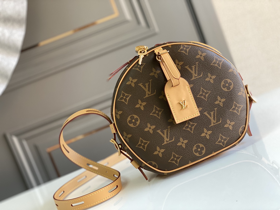 Louis Vuitton LV Boite Chapeau Bags Handbags Gold Monogram Canvas Cowhide Fall/Winter Collection