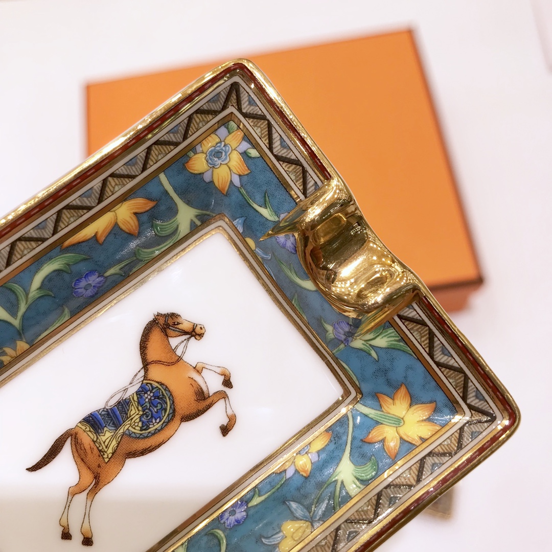 爱马仕 Hermès 高定典藏名品高定成衣时装外套连衣裙衬衫T恤 #889F040E 6
