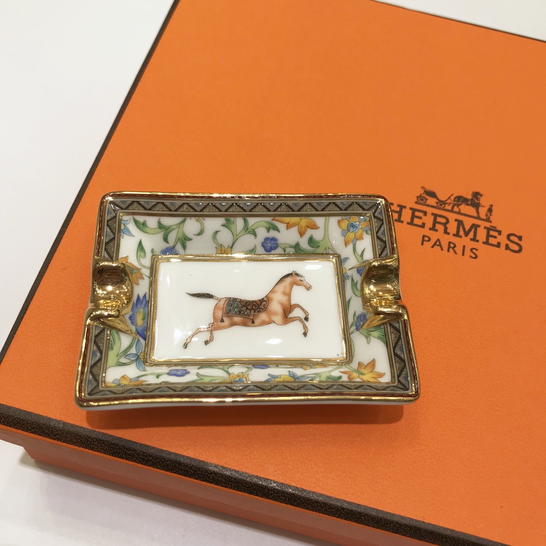 爱马仕 Hermès 高定典藏名品高定成衣时装外套连衣裙衬衫T恤 #889F040E 5