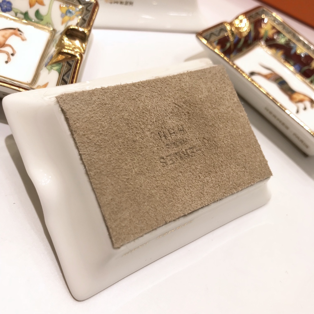 爱马仕 Hermès 高定典藏名品高定成衣时装外套连衣裙衬衫T恤 #889F040E 8