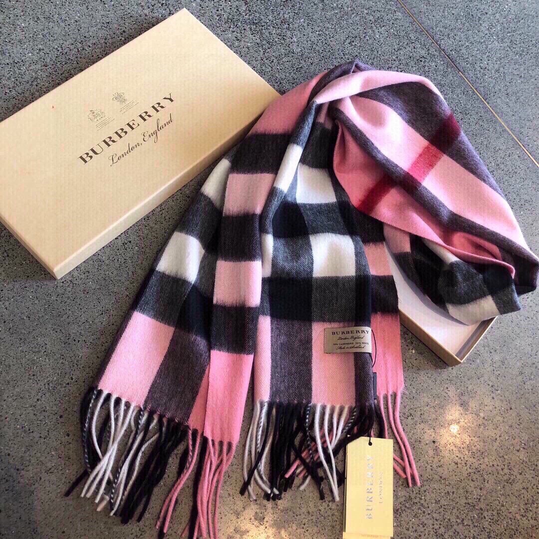 Burberry中格驼色中格卖了一百
