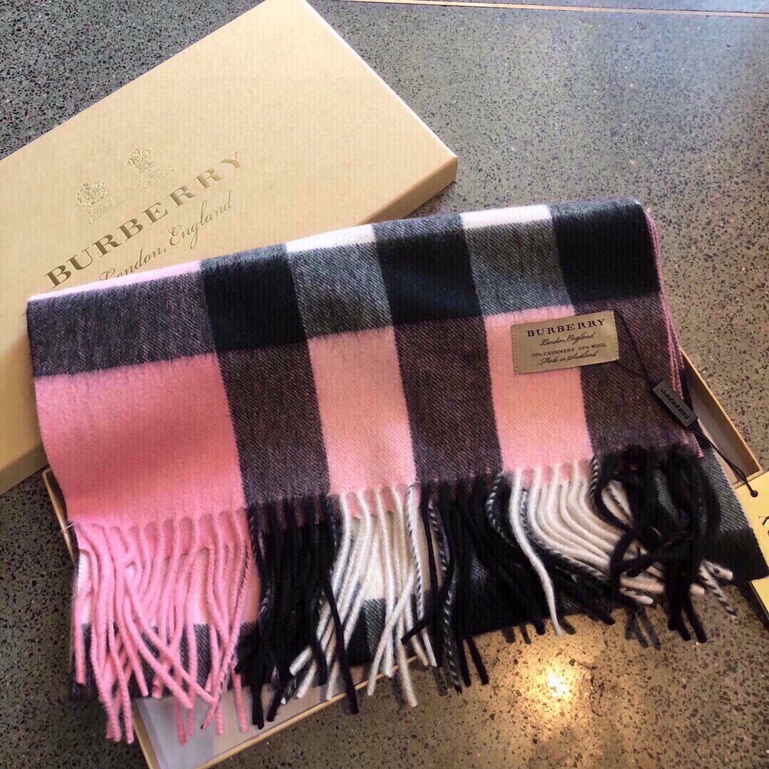 Burberry中格驼色中格卖了一百