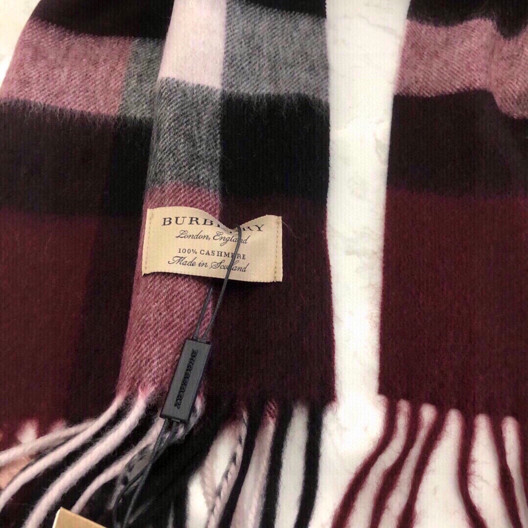 Burberry中格驼色中格卖了一百