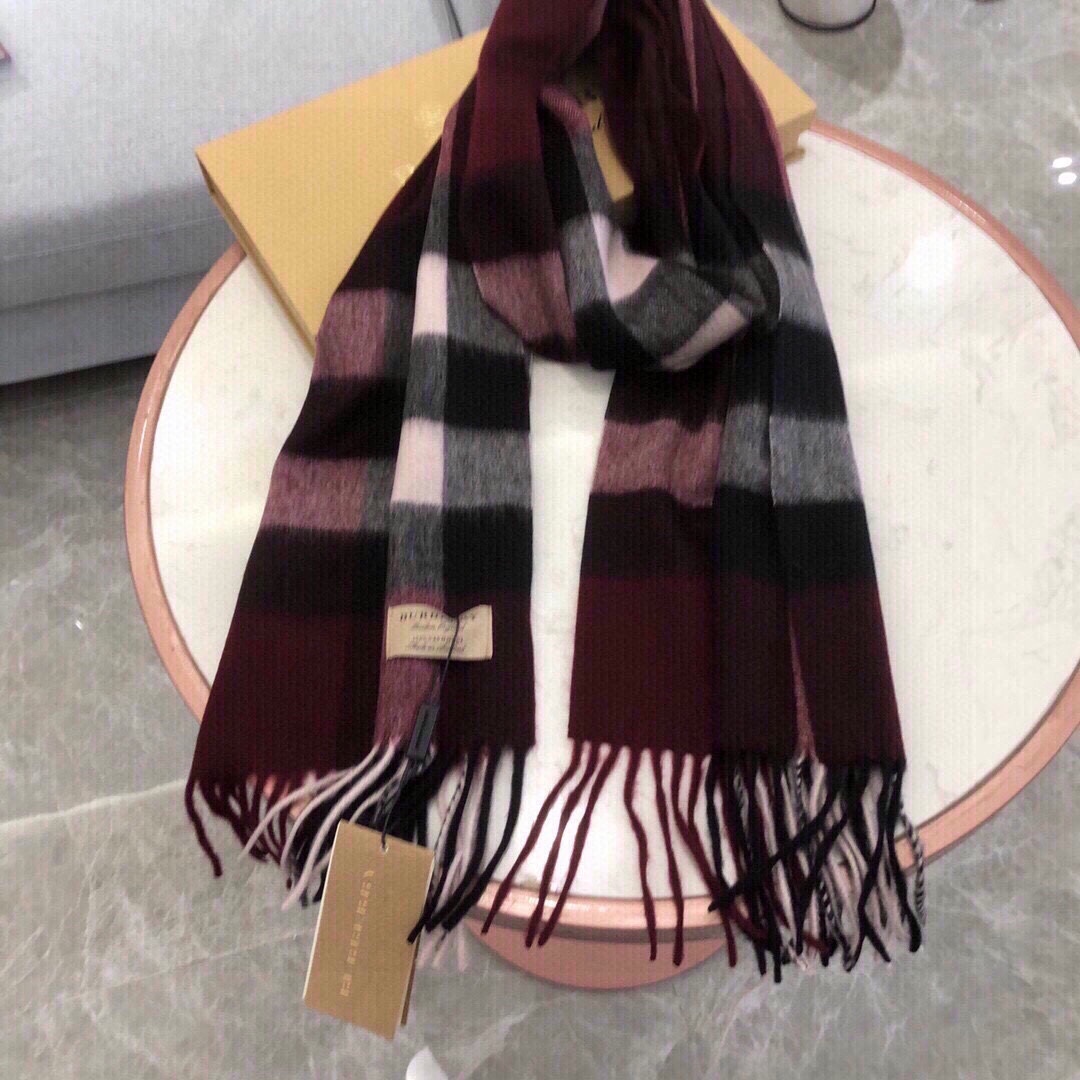 Burberry中格驼色中格卖了一百
