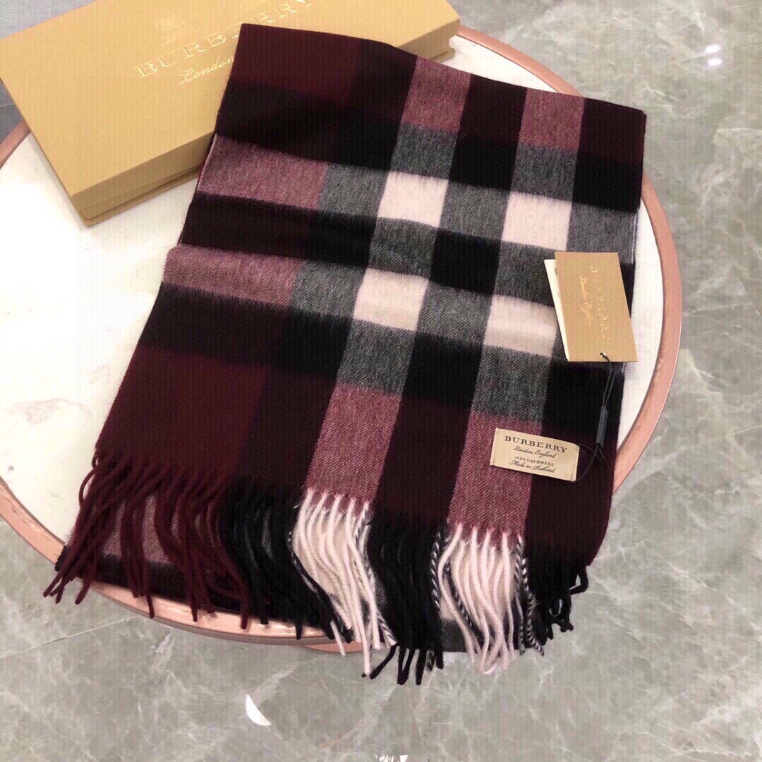 Burberry中格驼色中格卖了一百