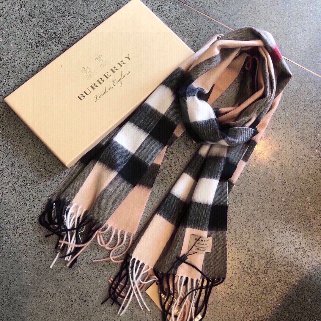 Burberry中格驼色中格卖了一百