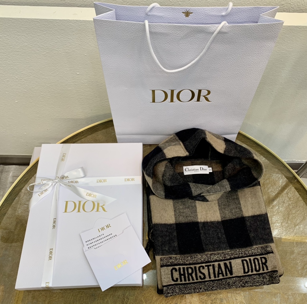 Dior迪奥Check'N'Dior 黑咖英格兰格子图案裙装斗篷
