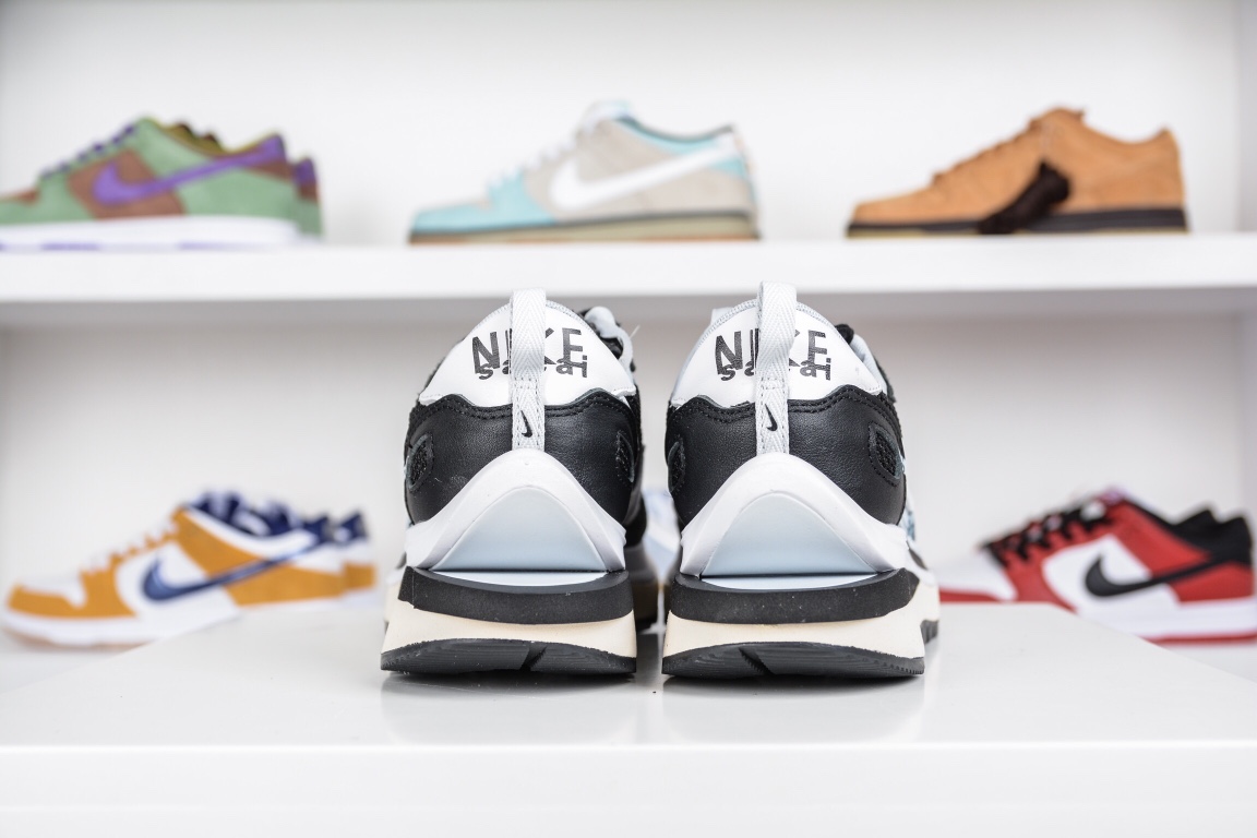[Air Force Series]Sacai x Nike Vaporwaffle 3.0 black and white full size shipm