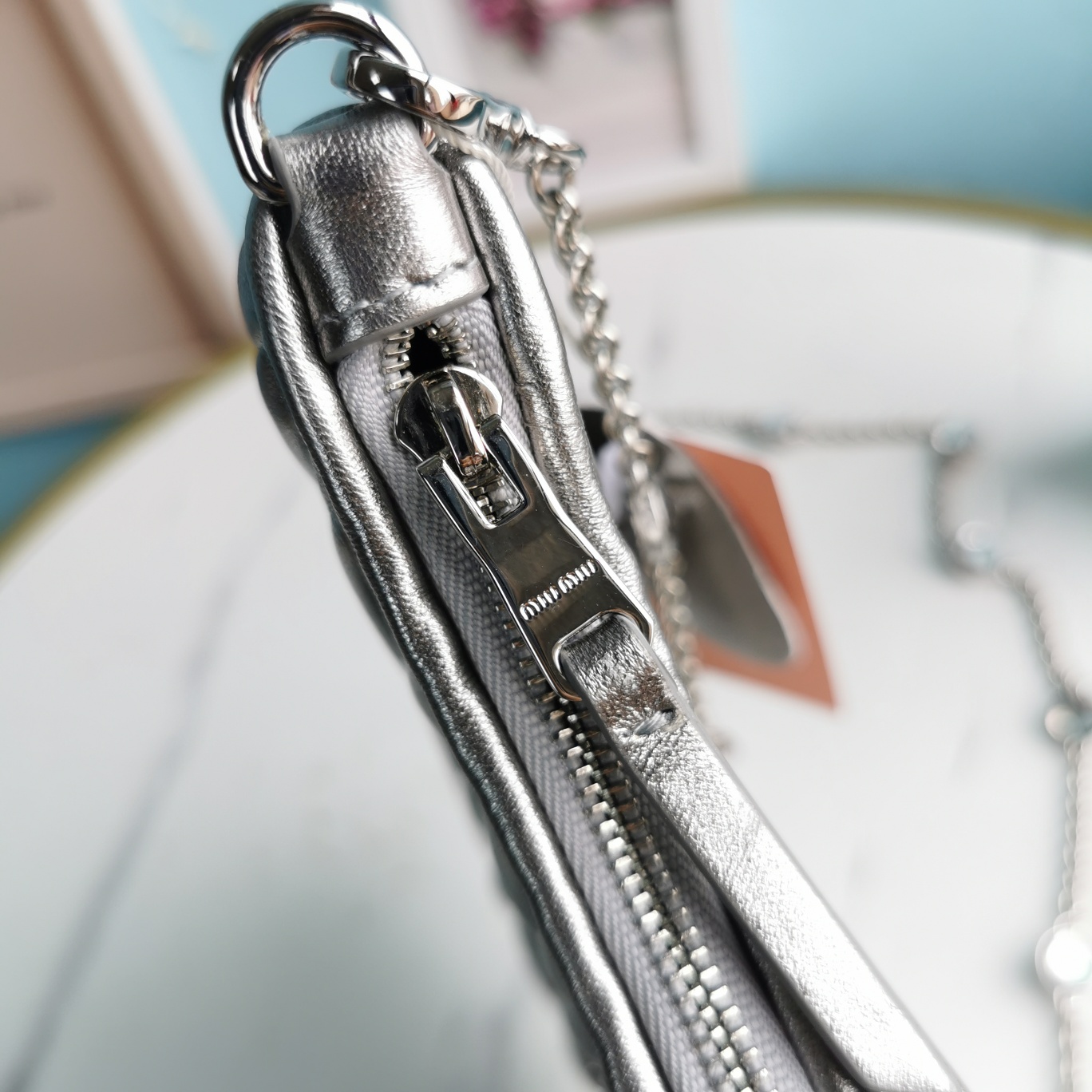 MIUMIU缪缪Cloquet进口小羊皮半圆腋下钻石链条包5BH189