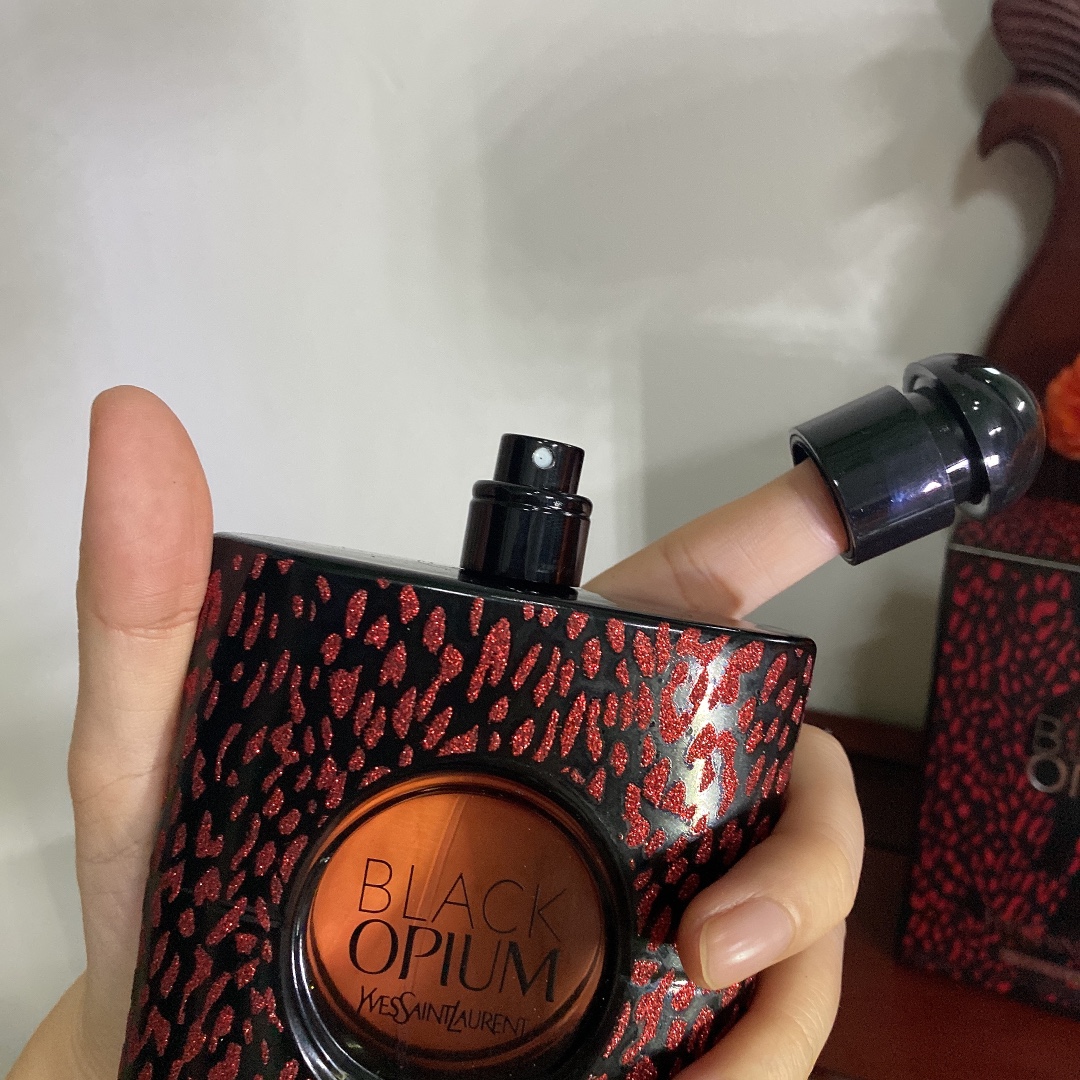 Yves Saint Laurent Black Opium Eau de Parfum 90ml Limited Edition 5 i1609741975 7573 4