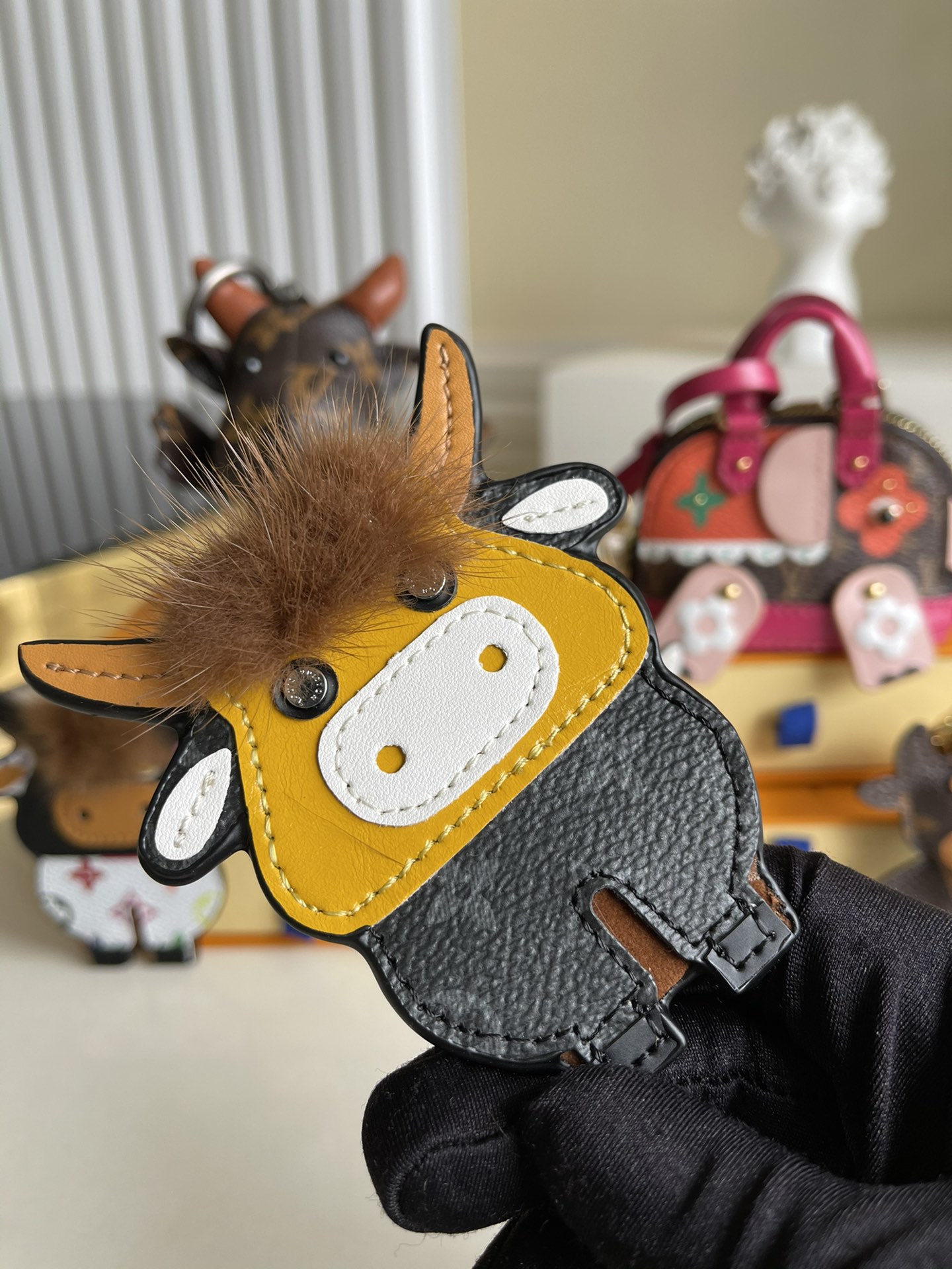 NO:396415,The mascot is soaring, the cow turns the world, the year of the oat is good, the year of the oat is lucky, the year of the oat is lucky, the cow is lucky, the cow is lucky i., LV [original skin], louis vuitton19860909吉祥物牛气冲天 牛转乾坤 牛年大吉 牛年鸿运 牛运当头 i.,LV【原厂皮】,louis vuitton,Bag