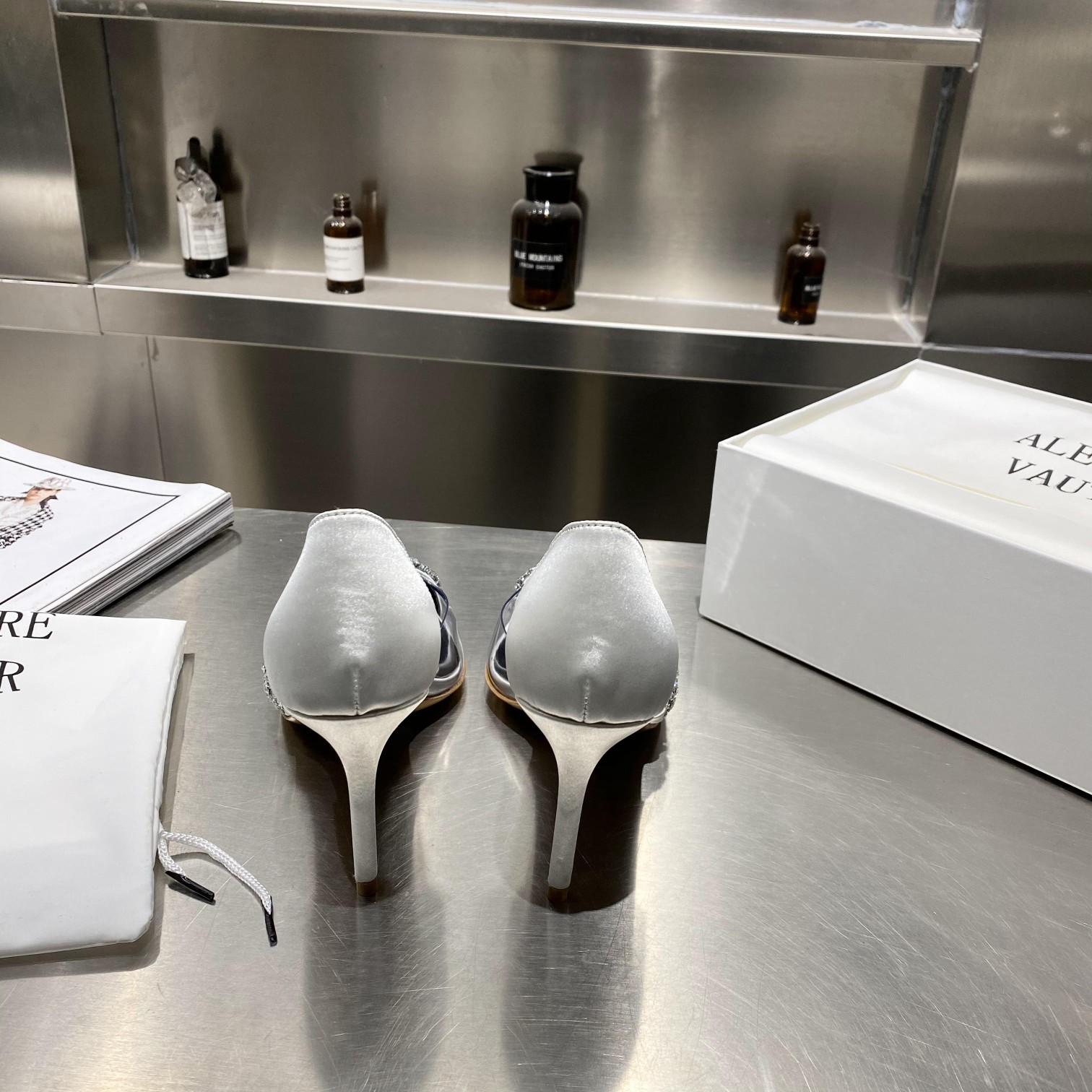 2021 Crystal Sole Water-Drive Shoes with Diamond Chain – Alexandre Vauthie - 图片 8