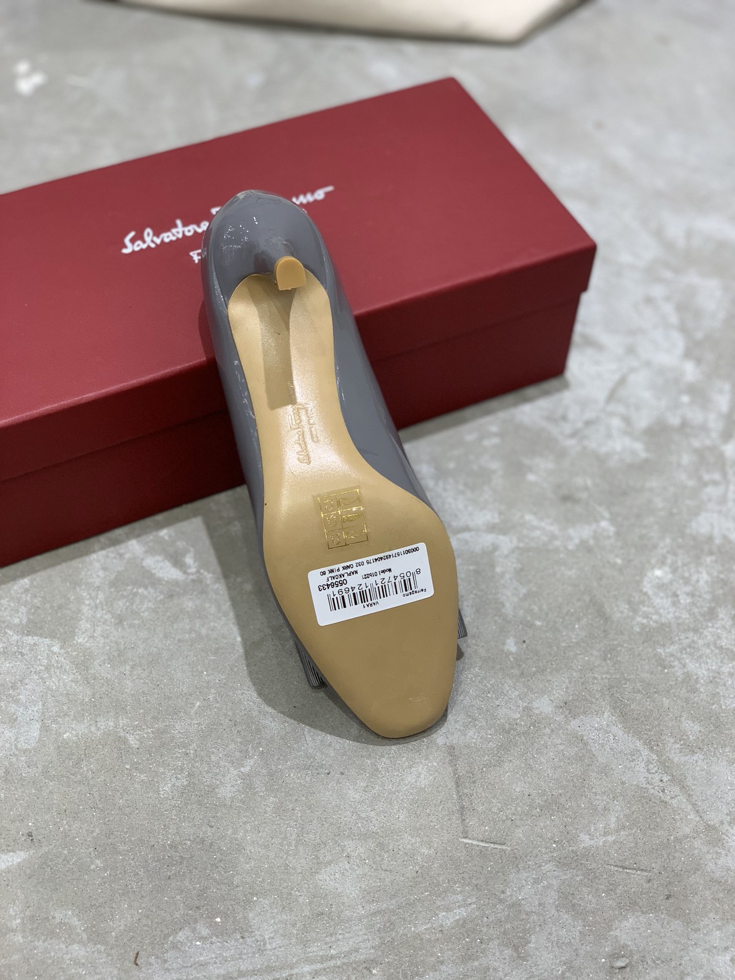 长期现货SFsalvatoreFerraga*o菲拉*慕️扁头圆头细跟高跟鞋原版1:1顶级定制️灵活百搭