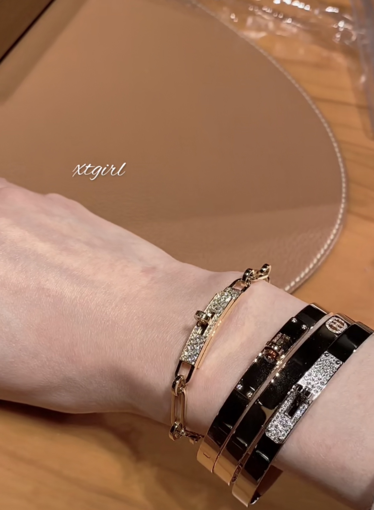 NO:631128,Kelly chaine bracelet is currently in stock, bracelet, Cartier high-end jewelry19860909Kelly chaine手链 目前有现货,,bracelet,卡迪亚高端饰品,Jewelry