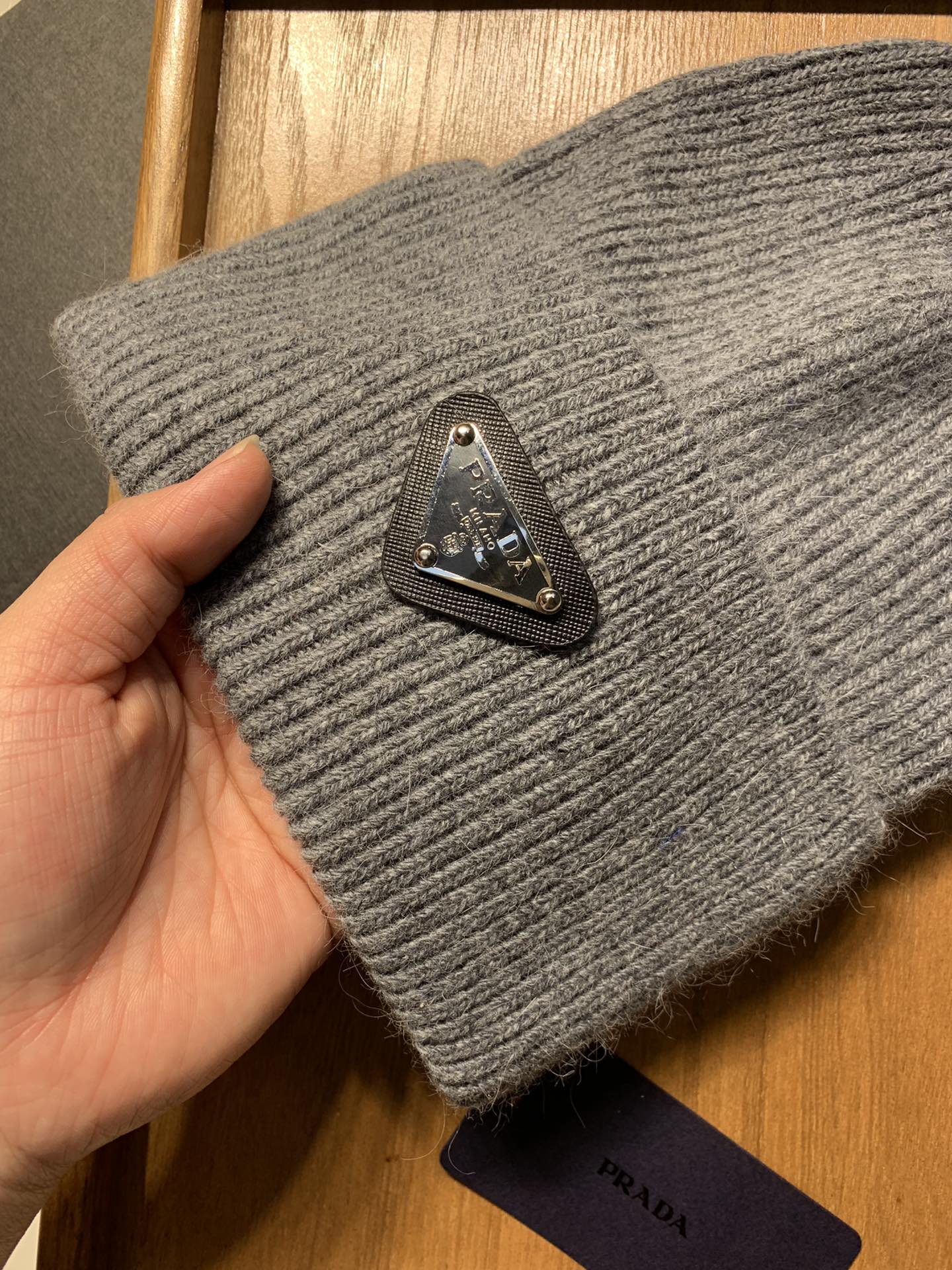 🌹。Prada。 【羊毛单帽】客供小羊毛！珍贵典藏的灵魂帽子！客供色纱.每个颜色都非常好看！经典！手感软