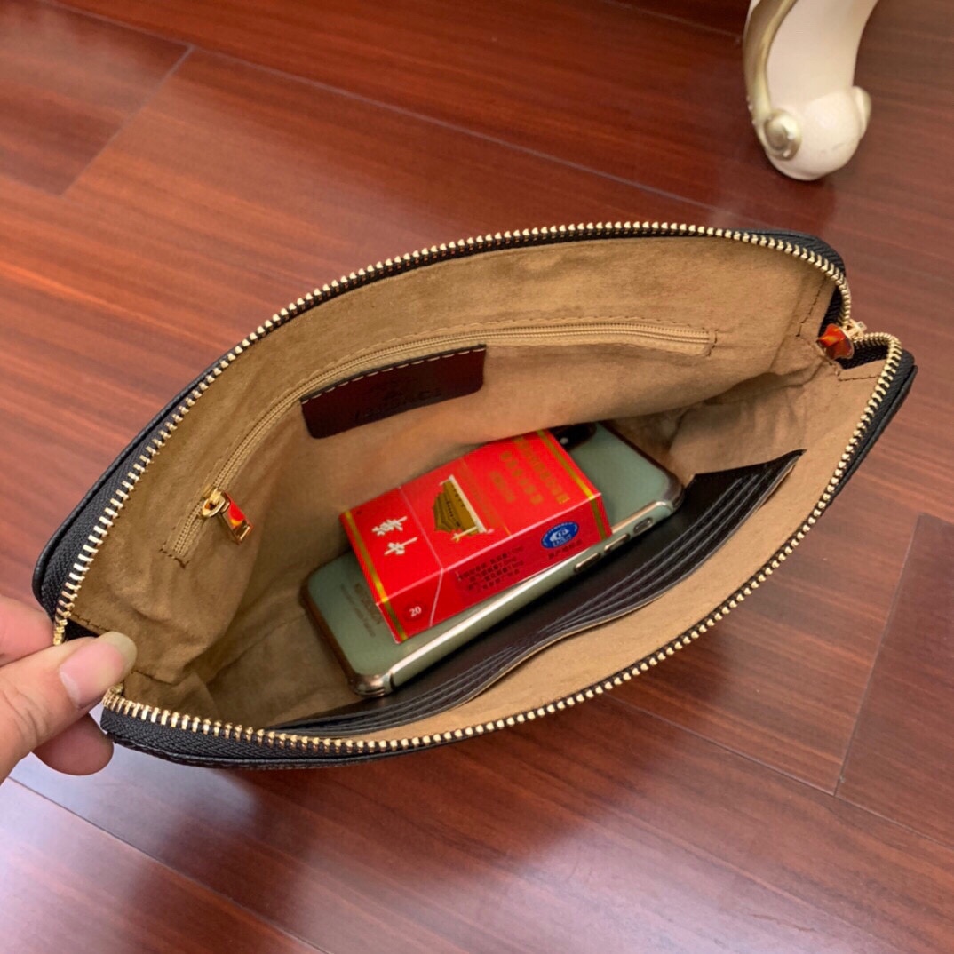 Louis Vuitton Classic Handcrafted Luxury Leather Shoulder Bag Ref 9
