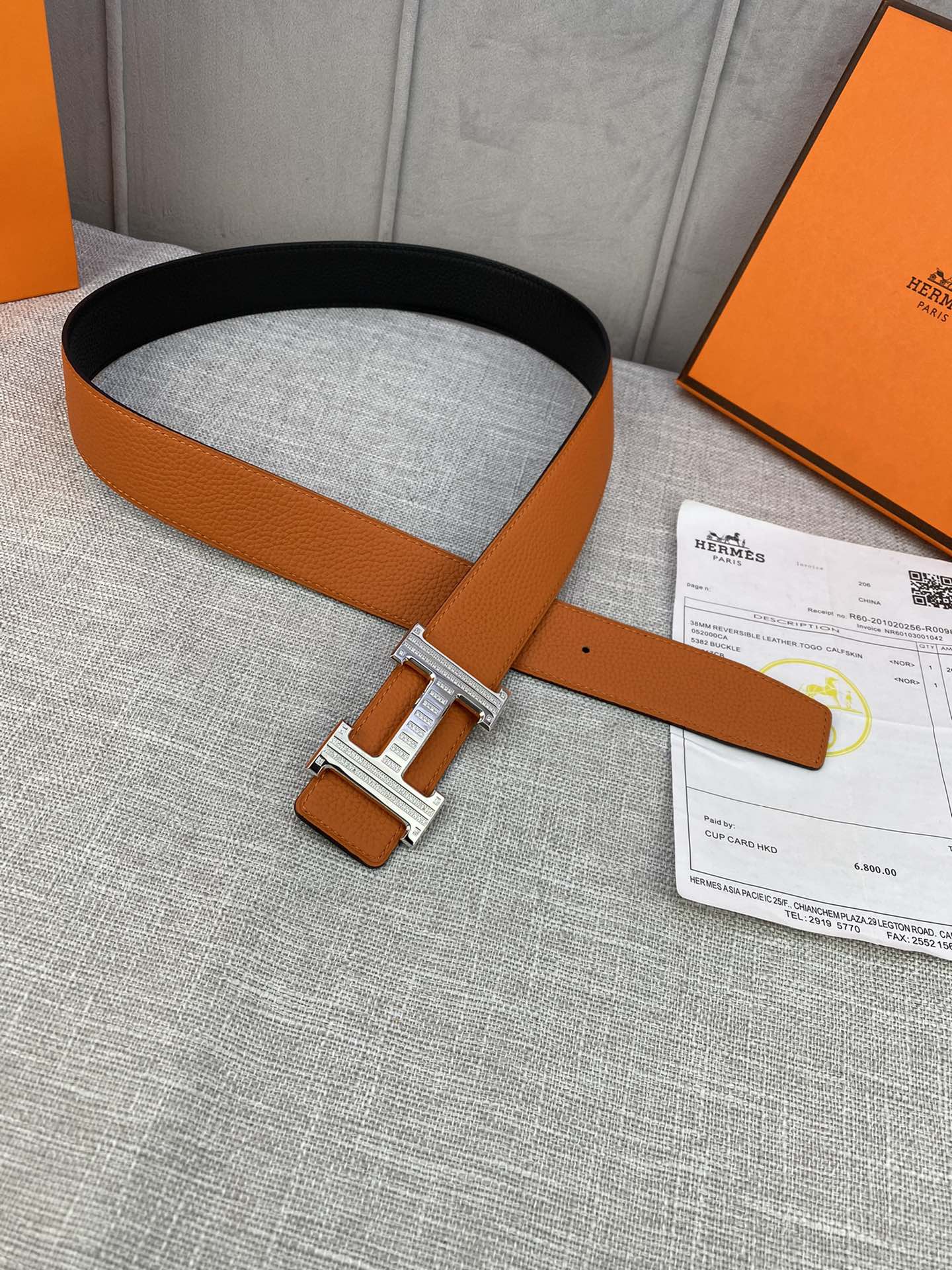 Hermes爱马仕专柜同款3.8cm宽带身采用进口头层Togo牛皮boxer牛皮衬里配以精品施华洛水晶钻