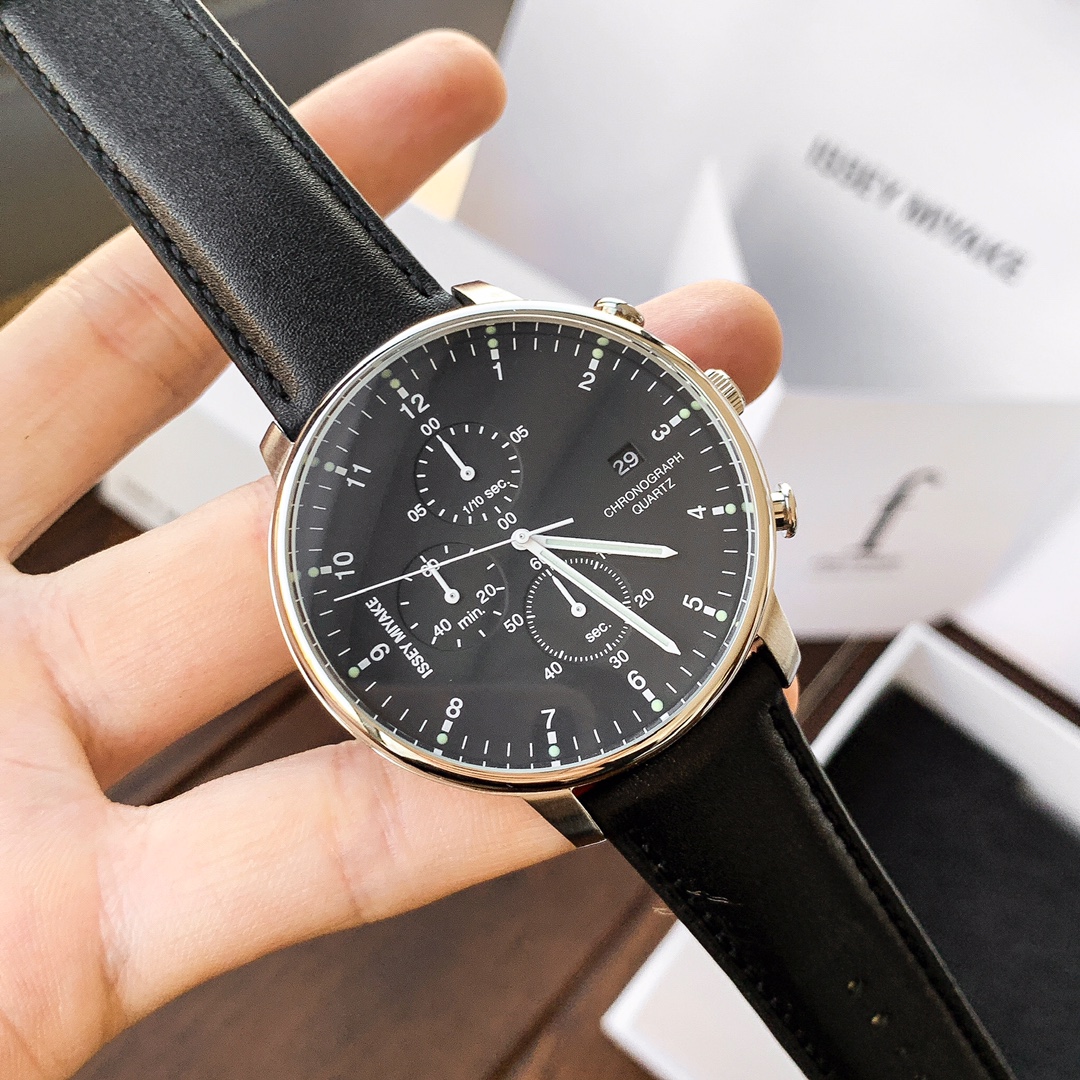 Часы Issey Miyake